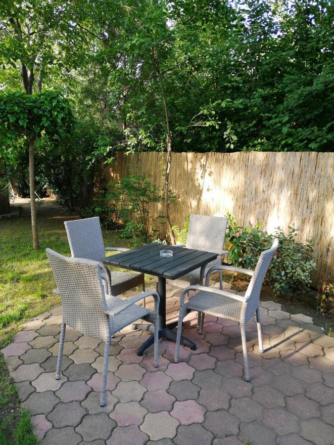 Karpatia Panzio Bed & Breakfast Esztergom Eksteriør bilde